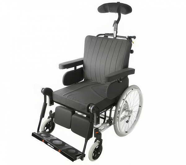 Кресло-коляска Invacare Rea Azalea MAX 61см для полных до 180 кг